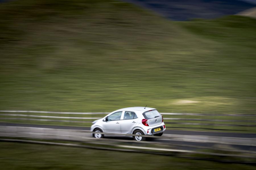  Kia Picanto 2017 года  (UK) (фото 42 из 80)